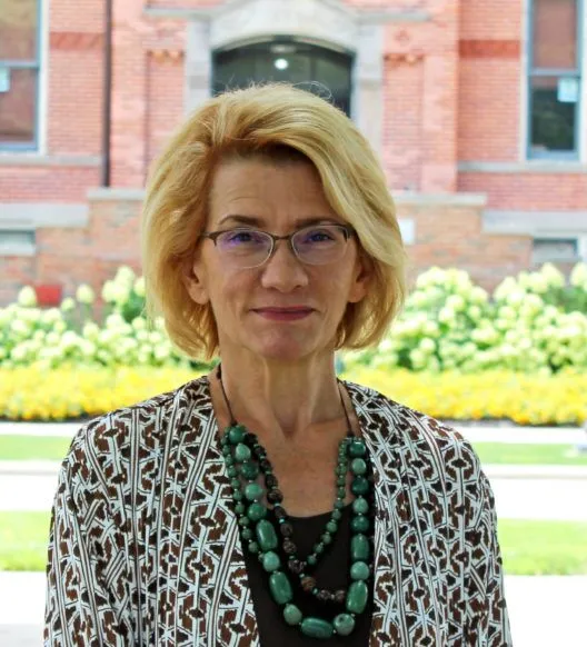 stacey floyd headshot