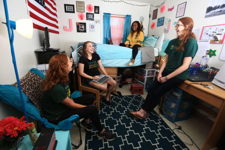 friends in dorm room
