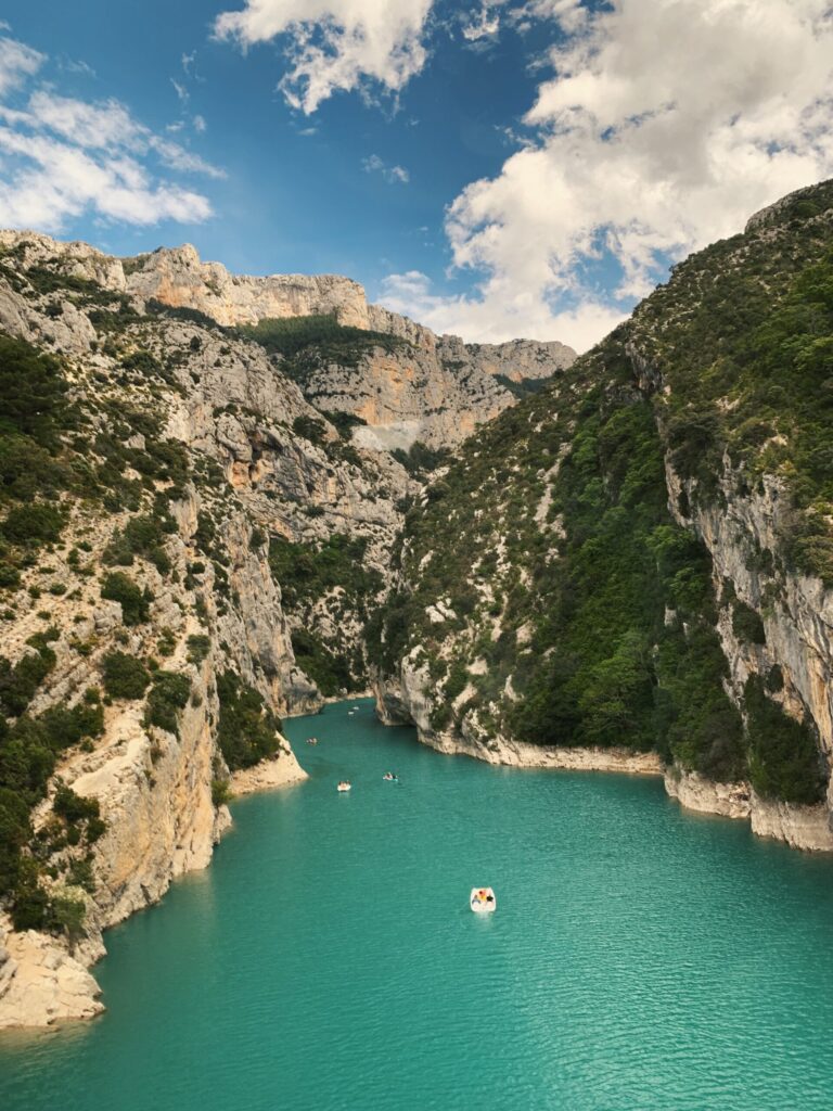 mountains with emerald water and blue sky