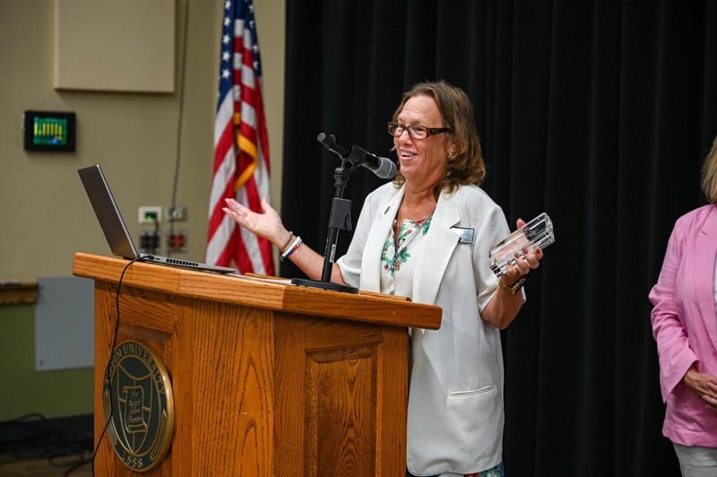 Tiffin University’s Dr. Bonnie Tiell Receives 2024 Outstanding Educator Award