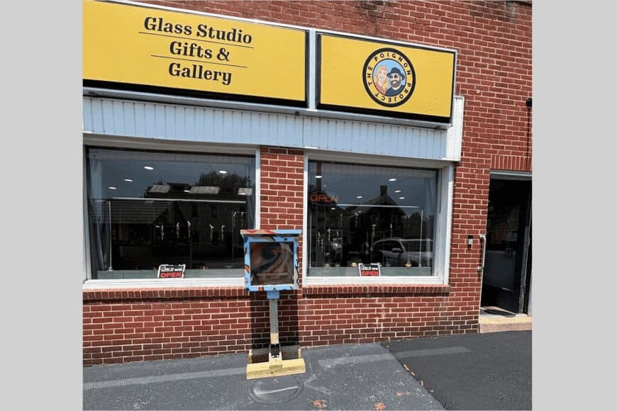 mini art gallery