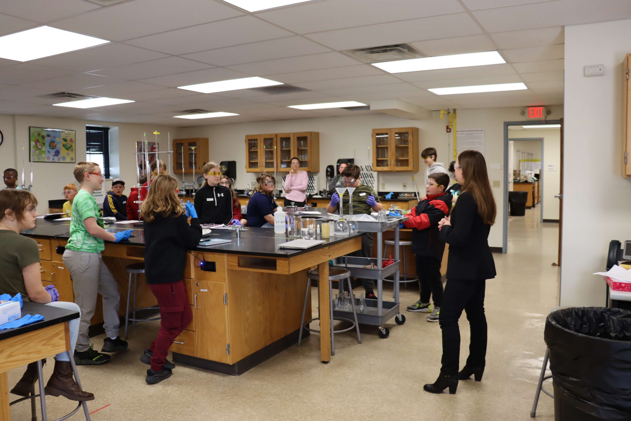 stem class of middle school students